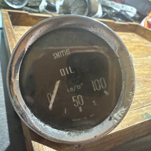Smiths oil pressure gauge - oil,