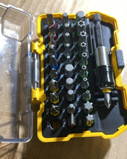 DEWALT DT7969-QZ, 32 Piece XR Professional Magnetic Screwdriver Bit Accessory