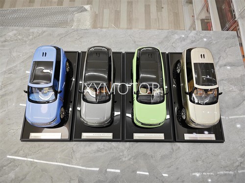 Motorhelix range rover - 1:18,