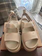 UGG Platform Sandals Size 5