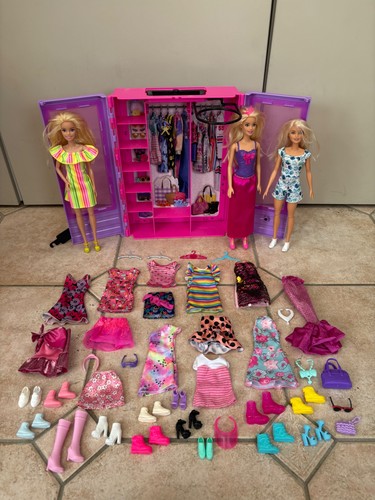 Barbie fashionistas wardrobe - barbie,