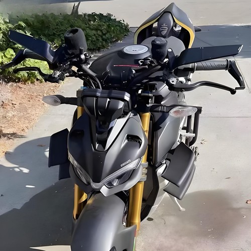 2021 2022 wind rearview - 2021,