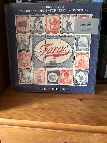 Fargo year blue red mov - blue, 2