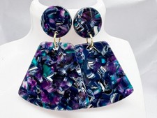 VINTAGE LARGE STATEMENT RETRO