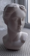 Small Ceramic Female Face Victorian Greek Roman statue Style size 14 x 9 cm