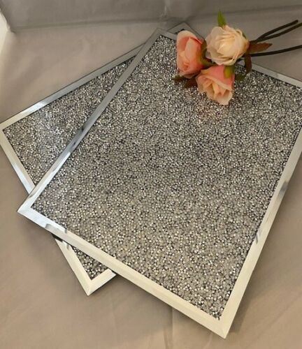 Set crushed crystals - of, 2