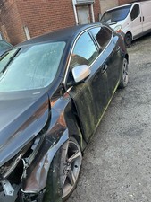 VOLVO V40 D2 R-DESIGN 2014