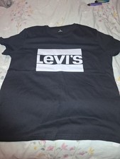 Levis T shirt Womans