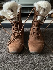 North Face Womens Boots Size 4 