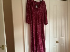 ***BNWT PRETTY WALLIS DARK RED