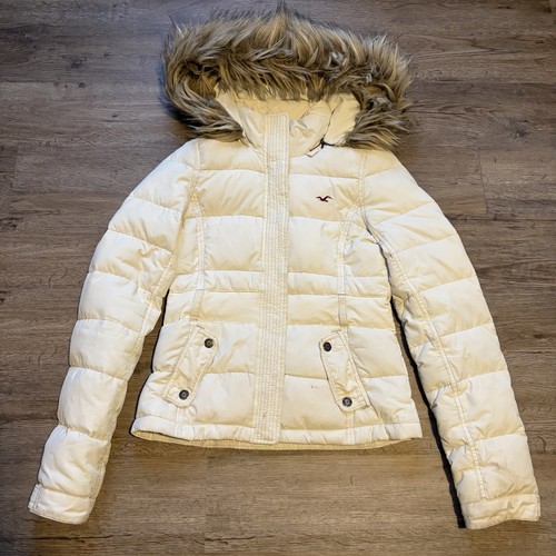 Hollister y2k white puffer - hollister,
