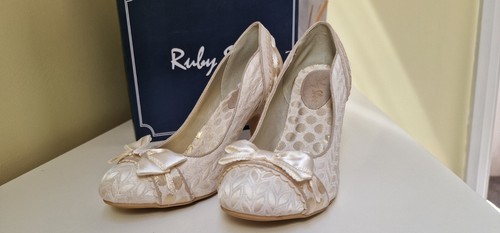 Ruby shoo amy - shoo, &