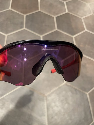 Oakley black prism red - m2,