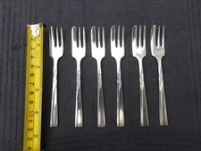Set of 6 Vintage VINERS EPNS Deco Swirl Design Cake/Pastry Forks