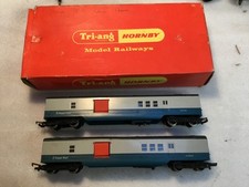 Tri-ang R402 Operating Royal Mail Coach ER M30224 Hornby Model Railway. X2.