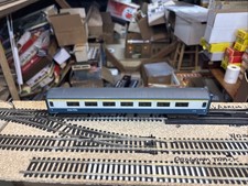 Airfix OO Gauge MK2 Coaches FK Blue/Grey Livery