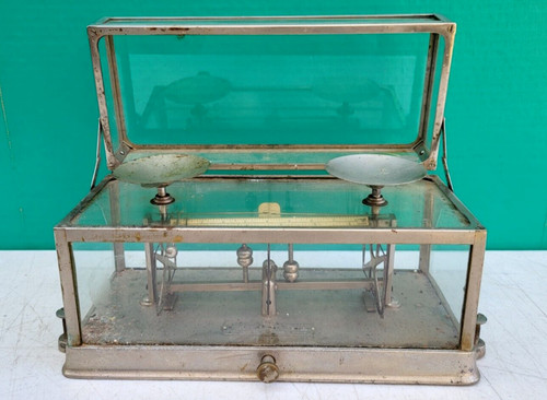 Antique pharmacy scale torsion - scale,