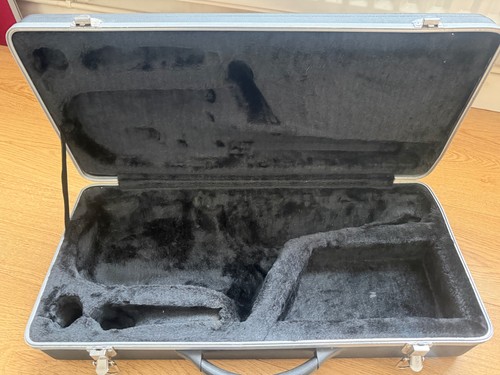 Saxophone case - saxophone,