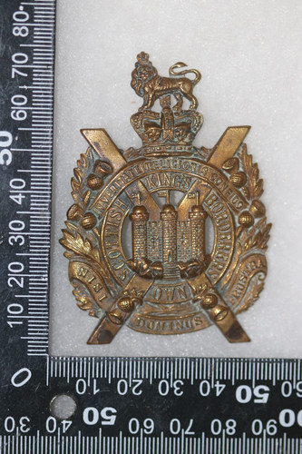 British army metal - metal, badge