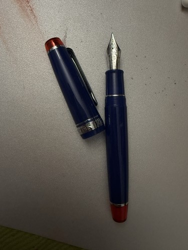 Sailor king pen kop - king,