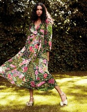 Monsoon size 22 Anastasia wrap