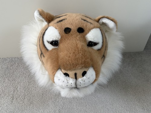 Tiger head wall - head,