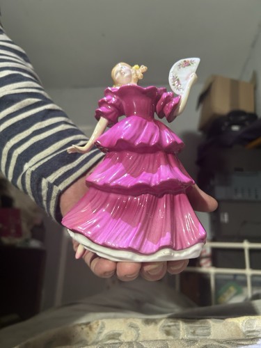 Royal doulton lady - lady, figurine.