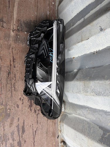 Volvo xc40 passenger - side, left