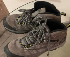 Woman's Walking / Hiking G