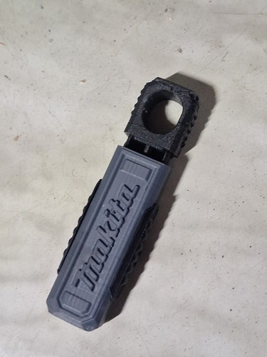 Makita screwdriver with space - makita,