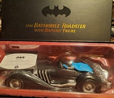 Batman Corgi Toys 1:18 Batman 1940 Batmobile Roadster + Figure Limited Ed