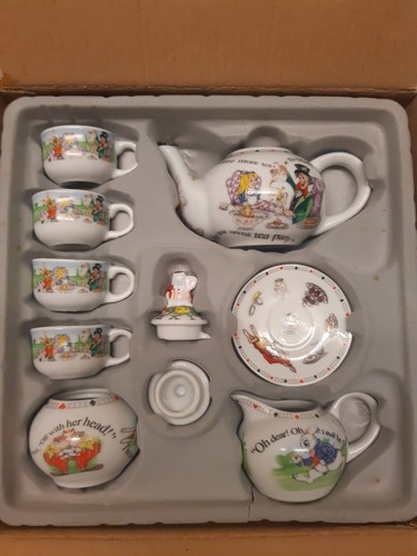 Alice wonderland 150th - in,