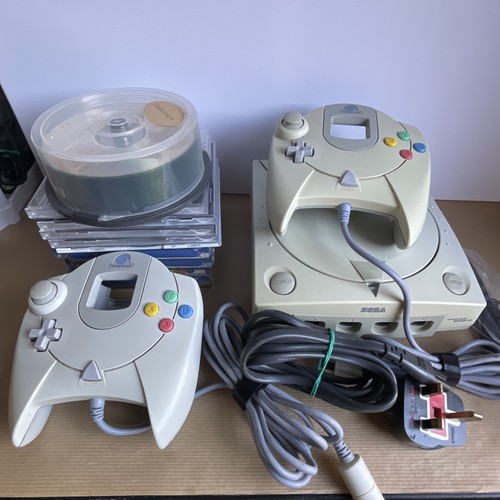 Sega dreamcast console pal - pal, uk