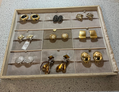 Vintage clip earrings - clip, job