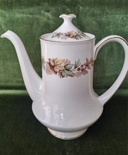 VINTAGE ROYAL STANDARD LYNDALE FINE BONE CHINA COFFEE POT