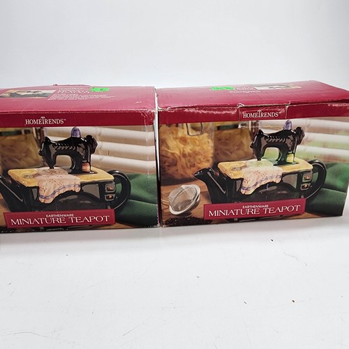 Sewing machine teapot - sewing, novelty