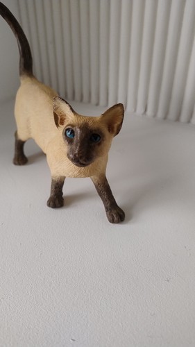 Leonardo siamese cat - leonardo, figurine