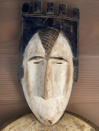 Authentic african art wood - art,