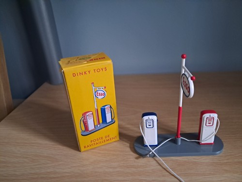 Dinky toys poste de - 49,