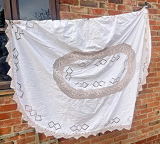 VTG White Tablecloth