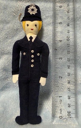 Vintage felt bobby - felt, bobby/female