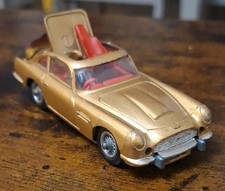 CORGI VINTAGE JAMES BOND ASTON
