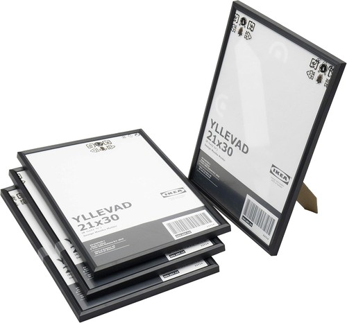 Yllevad black photo - yllevad,