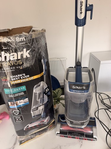 Shark stratos corded - stratos, upright