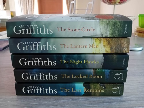 Elly griffiths ruth - elly,