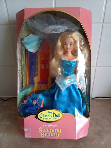Walt disney classic - walt, doll