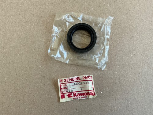 Genuine kawasaki nos fork oil - genuine,