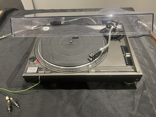 Technics 1210 mk2 turntable - technics,