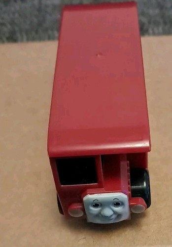 Bertie the bus thomas - bertie,