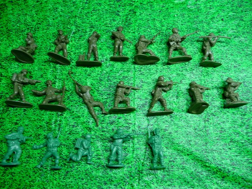 Ww2 lot plastic vintage - 16,